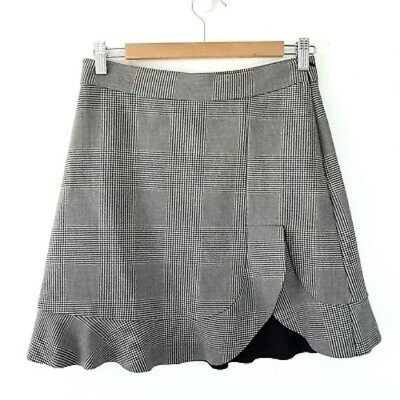 🤍Zara Plaid Checked Ruffle Gray Mini Skirt🤍 - Picture 7 of 7